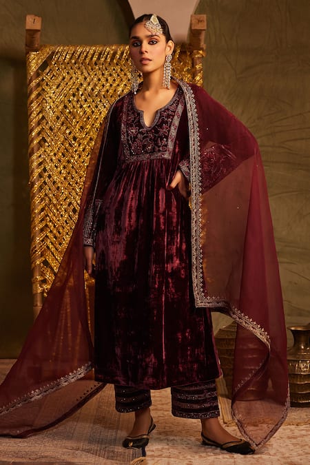 Buy Tabeer India Wine Silk, Velvet, Organza Cut Work, Sequins, Resham Embellished Kurta Set Online at Aza Fashions Buy_Tabeer India_Wine Silk, Velvet, Organza Cut Work, Sequins, Resham Embellished Kurta Set _Online_at_Aza_Fashions