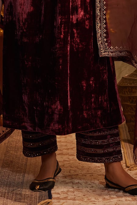 Shop Tabeer India Wine Silk, Velvet, Organza Cut Work, Sequins, Resham Embellished Kurta Set Online at Aza Fashions Shop_Tabeer India_Wine Silk, Velvet, Organza Cut Work, Sequins, Resham Embellished Kurta Set _Online_at_Aza_Fashions
