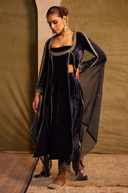 Buy_Tabeer India_Blue Silk, Velvet, Crepe, Organza Sequins, Mirrors Scoop Embellished Kurta Set _Online_at_Aza_Fashions