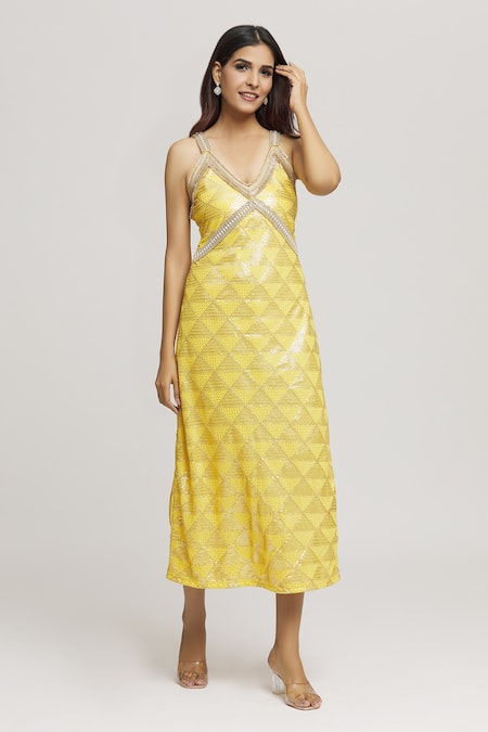 Buy_Kunwarani Ritu_Yellow Georgette Sequins, Pearls, Stones V-neck Embellished Dress _Online_at_Aza_Fashions