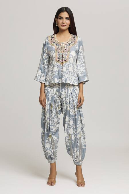 Kunwarani Ritu_Grey Cotton Print Floral Round Neck Short Tunic With Pant  _Online_at_Aza_Fashions