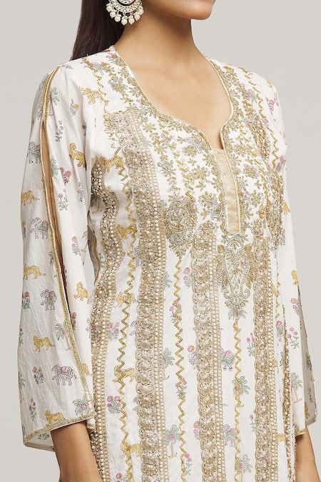 Buy_Kunwarani Ritu_White Cotton Embroidery Zardozi Tear Drop Neck Kurta With Pant  _Online_at_Aza_Fashions