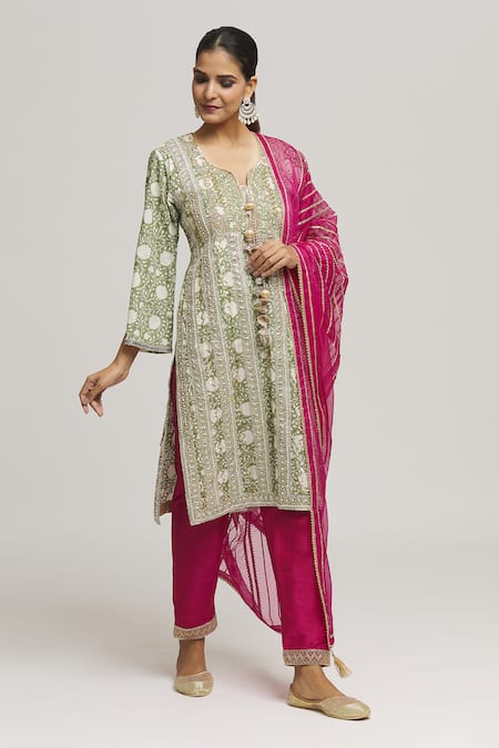 Kunwaraniritu Zardozi Embroidered Kurta Pant Set 