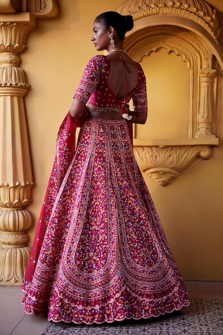 Shop Chamee And Palak Red Organza, Silk Sequins, Embroidery Sweetheart Neck Alicia Bridal Lehenga Set at Aza Fashions Shop_Chamee And Palak_Red Organza, Silk Sequins, Embroidery Sweetheart Neck Alicia Bridal Lehenga Set _at_Aza_Fashions