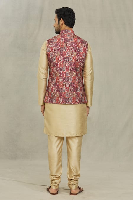 Arihant Rai Sinha Flower Woven Bundi & Kurta Set 