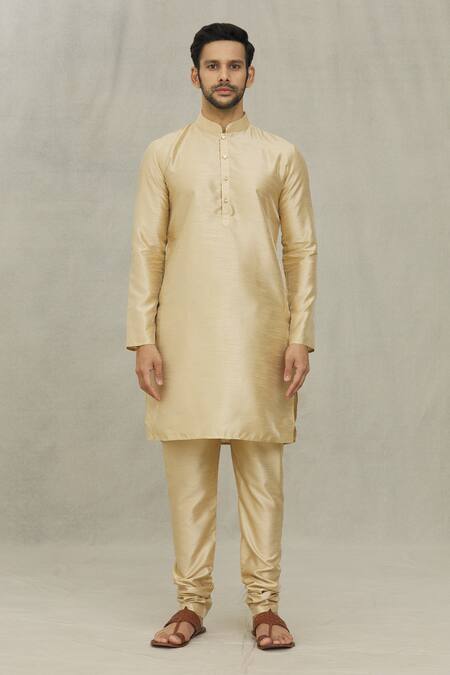 Arihant Rai Sinha_Maroon Silk Sequins, Embroidery Bundi And Kurta Set _Online_at_Aza_Fashions