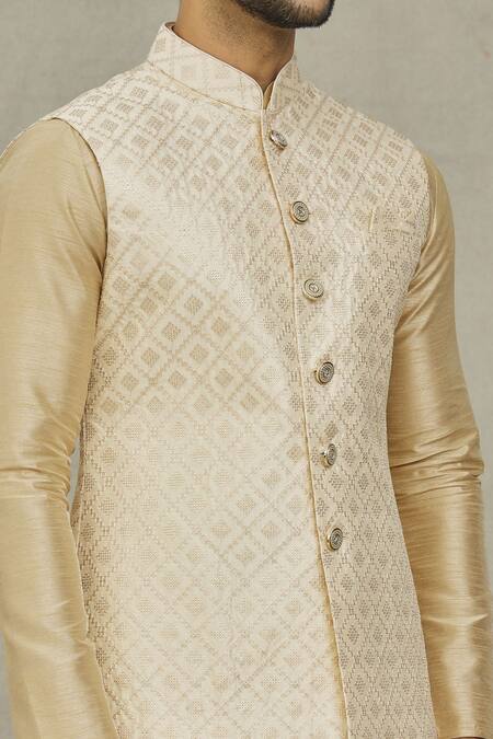 Arihant Rai Sinha_Cream Silk Sequins, Embroidery Diamond Pattern Bundi And Kurta Set_at_Aza_Fashions
