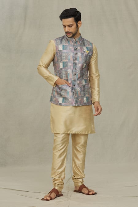 Aryavir Malhotra Mughal Print Bundi 