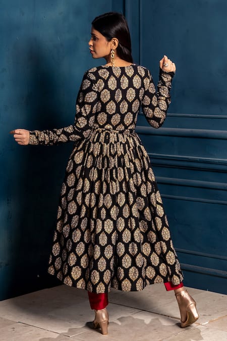 Monk & Mei By Sonia Anand Raina Hand Block Print Angarakha With Pant 