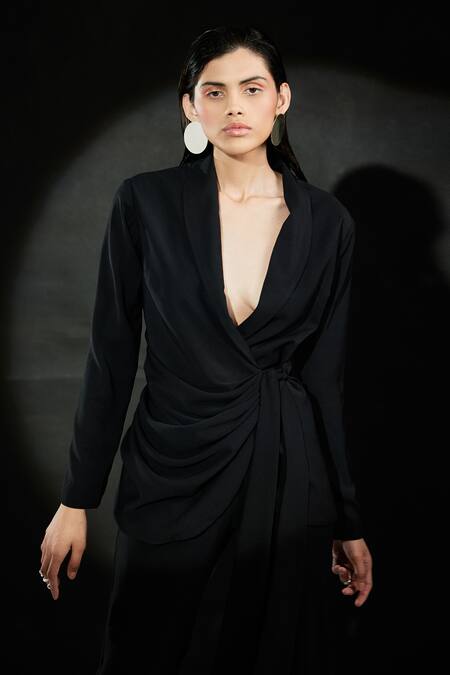 Echostudio_Black Crepe Lapel Collar Blazer And Pant Set _at_Aza_Fashions