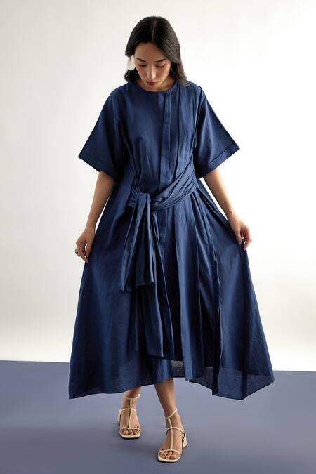 Buy_Echostudio_Blue Linen Round Neck Pleated Dress _Online_at_Aza_Fashions