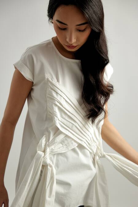 Buy_Echostudio_White Poplin Boat Neck Criss Cross Draped Top _Online_at_Aza_Fashions