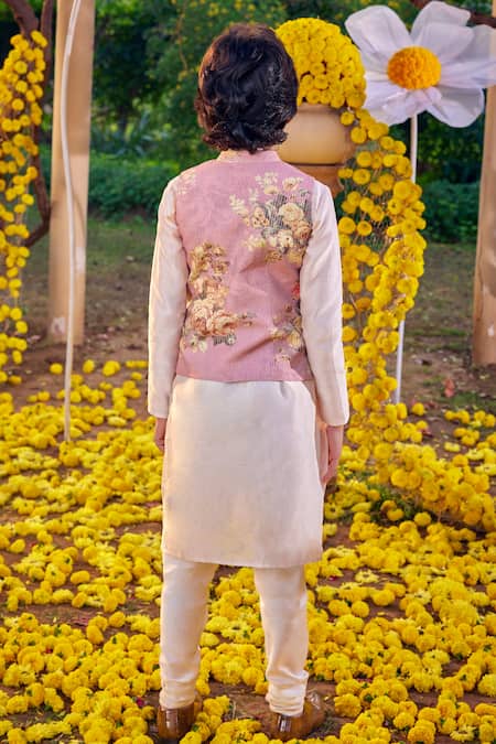 Kalista Floral Pattern Bundi Kurta Set