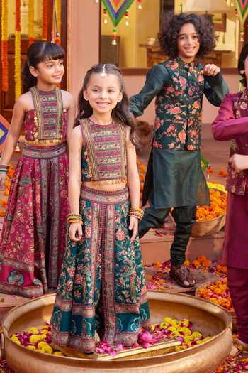Kalista Green Viscose Embroidery, Beads Scarlett Floral Print Motif Lehenga Set at Aza Fashions Kalista_Green Viscose Embroidery, Beads Scarlett Floral Print Motif Lehenga Set _at_Aza_Fashions