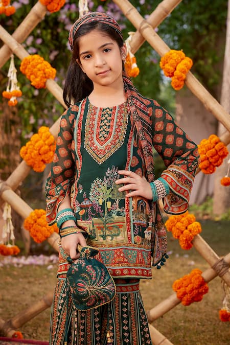 Kalista Green Viscose, Georgette Sequins, Beads Siah Floral Pattern Kurta Gharara Set Online at Aza Fashions Kalista_Green Viscose, Georgette Sequins, Beads Siah Floral Pattern Kurta Gharara Set _Online_at_Aza_Fashions