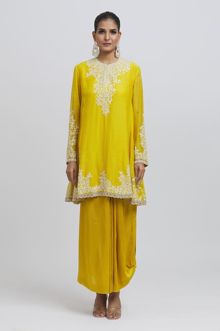 Anamika Khanna_Yellow Silk Lace, Embroidery Round Neck A-line Kurta Pleated Skirt Set_Online_at_Aza_Fashions