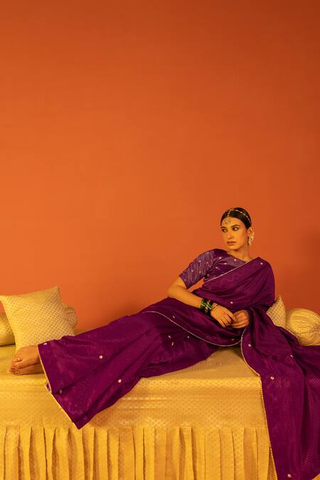 Kridha Designs_Pink Saree Chanderi Embroidery Butti Round Gokulapriya With Blouse _Online_at_Aza_Fashions