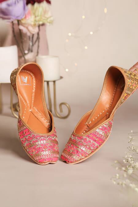 House Of Vian_Pink Embroidery Dilbaro Juttis _Online_at_Aza_Fashions