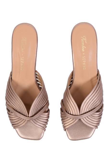 Buy_Sephyr_Purple Parisa Sphinx Swerve Angular Block Heels _Online_at_Aza_Fashions