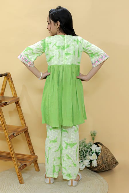 Shop Kalp Green Cotton, Georgette Embroidery Ethereal Anarkali And Pant Set at Aza Fashions Shop_Kalp_Green Cotton, Georgette Embroidery Ethereal Anarkali And Pant Set _at_Aza_Fashions