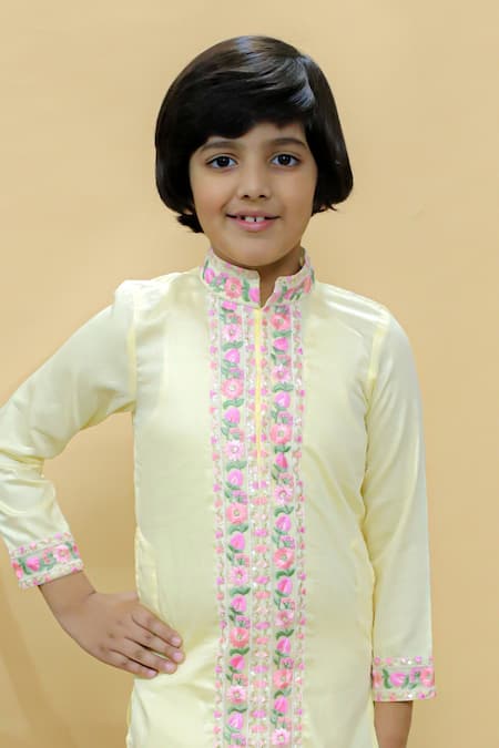 Buy_Kalp_Yellow Cotton Embroidery Dapper Dunes Kurta Set _Online_at_Aza_Fashions