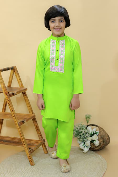 Kalp Thunder Embroidered Placket Kurta Set 