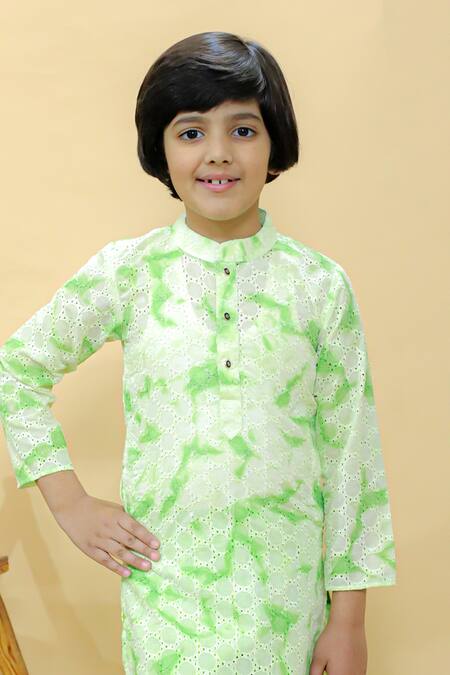 Kalp Green Cotton Galactic Tie Dye Pattern Kurta Set Online at Aza Fashions Kalp_Green Cotton Galactic Tie Dye Pattern Kurta Set _Online_at_Aza_Fashions