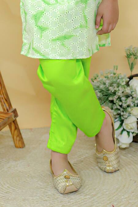 Buy Kalp Green Cotton Galactic Tie Dye Pattern Kurta Set Online at Aza Fashions Buy_Kalp_Green Cotton Galactic Tie Dye Pattern Kurta Set _Online_at_Aza_Fashions