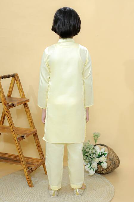 Shop Kalp Yellow Cotton Pastel Tie Dye Kurta Set Online at Aza Fashions Shop_Kalp_Yellow Cotton Pastel Tie Dye Kurta Set _Online_at_Aza_Fashions