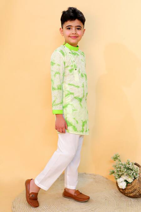 Shop Kalp Green Cotton Lime Blossom Bliss Kurta Set Online at Aza Fashions Shop_Kalp_Green Cotton Lime Blossom Bliss Kurta Set _Online_at_Aza_Fashions