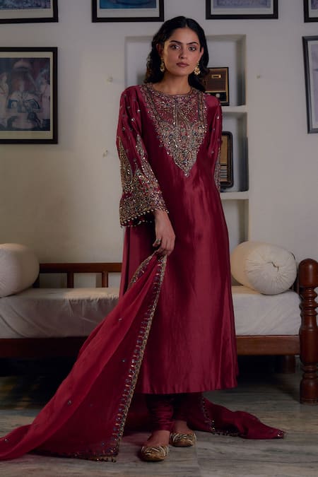 Irrau By Samir Mantri_Maroon , Chanderi, Organza Cut Work, Sequins, Embroidered Kurta Set _Online_at_Aza_Fashions