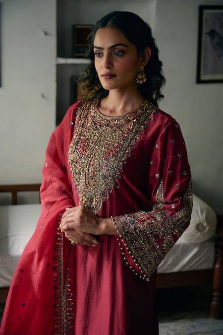 Buy_Irrau By Samir Mantri_Maroon , Chanderi, Organza Cut Work, Sequins, Embroidered Kurta Set _Online_at_Aza_Fashions