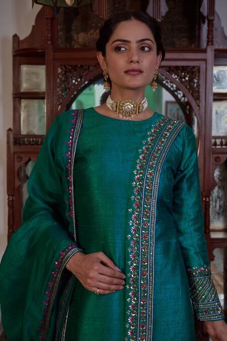 Buy_Irrau By Samir Mantri_Green , Organza Cut Work, Sequins, Beads, Raw Placement Kurta Set _Online_at_Aza_Fashions