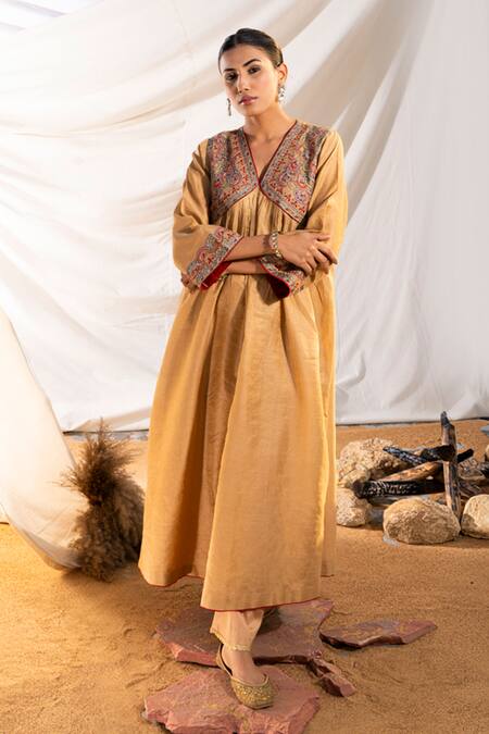 Buy The White Tree Studio Beige Anarkali Handloom Cotton Embroidery Floral Yoke And Pant Set Online at Aza Fashions Buy_The White Tree Studio_Beige Anarkali Handloom Cotton Embroidery Floral Yoke And Pant Set _Online_at_Aza_Fashions