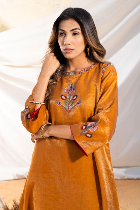 Buy_The White Tree Studio_Orange Anarkali Handloom Cotton Embroidery Suzani Pattern And Pant Set _Online_at_Aza_Fashions