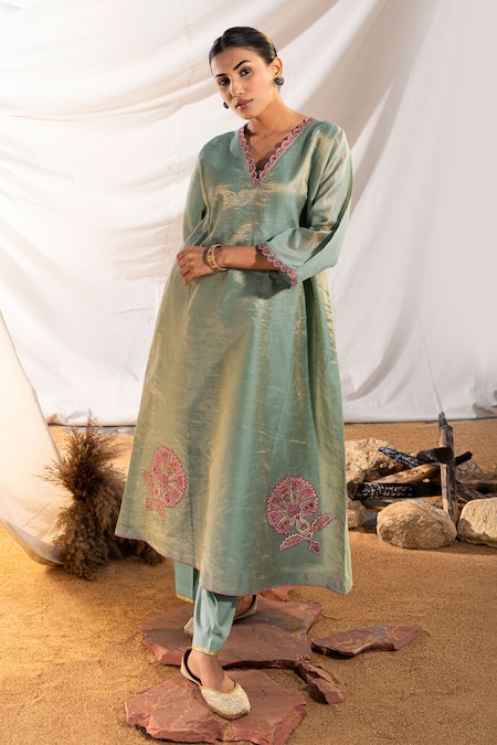 Buy The White Tree Studio Green Kurta Handloom Cotton Embroidery Thread Placement And Pant Set Online at Aza Fashions Buy_The White Tree Studio_Green Kurta Handloom Cotton Embroidery Thread Placement And Pant Set _Online_at_Aza_Fashions