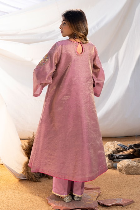 Shop The White Tree Studio Purple Kurta Handloom Cotton Embroidery Thread Notched And Pant Set at Aza Fashions Shop_The White Tree Studio_Purple Kurta Handloom Cotton Embroidery Thread Notched And Pant Set _at_Aza_Fashions