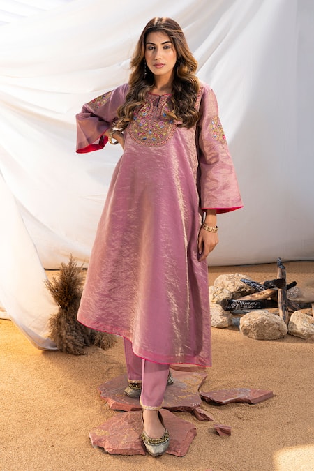 The White Tree Studio Purple Kurta Handloom Cotton Embroidery Thread Notched And Pant Set Online at Aza Fashions The White Tree Studio_Purple Kurta Handloom Cotton Embroidery Thread Notched And Pant Set _Online_at_Aza_Fashions