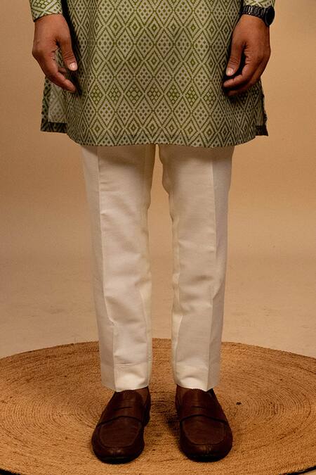 Buy_Agape_Green Silk Print Diamond Kurta With Trouser_Online_at_Aza_Fashions