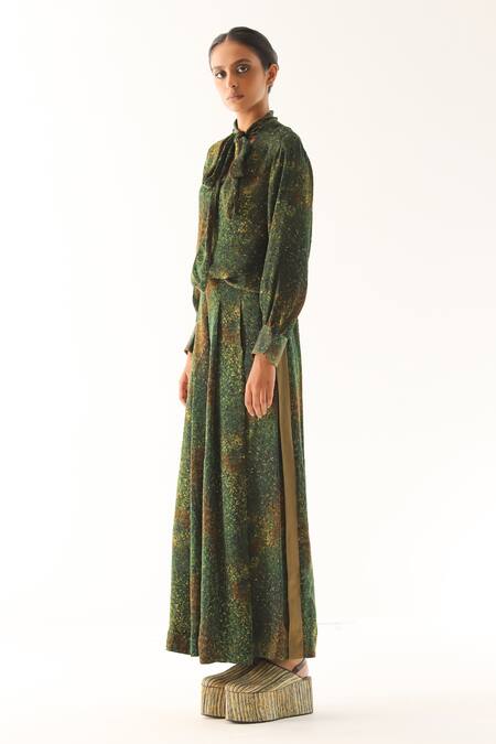 Shop Til Green Georgette High Neck Freckle Print Top And Trouser Co-ord Set Online at Aza Fashions Shop_Til_Green Georgette High Neck Freckle Print Top And Trouser Co-ord Set _Online_at_Aza_Fashions