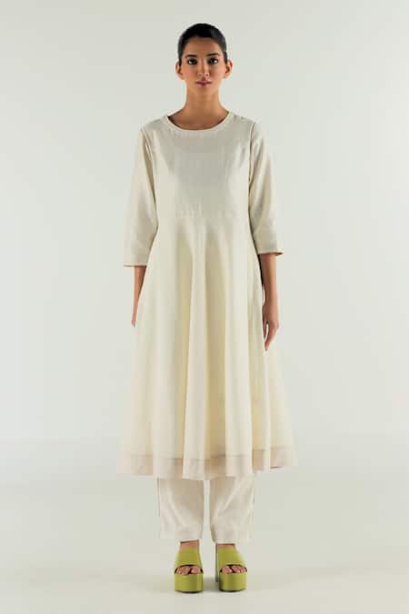 Til_Ivory Silk, Cotton Embroidery Round Neck Ghera Anarkali And Straight Pant _at_Aza_Fashions