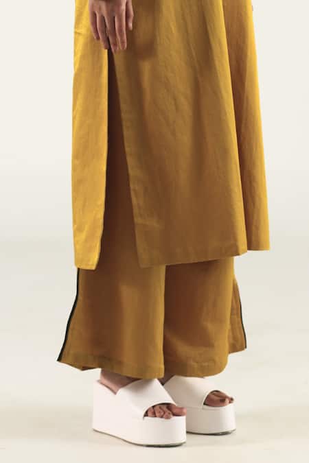 Til Yellow Cotton Embroidery Round Neck Floral Boyfriend Kurta With Pant Online at Aza Fashions Til_Yellow Cotton Embroidery Round Neck Floral Boyfriend Kurta With Pant _Online_at_Aza_Fashions