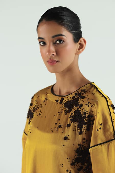 Buy Til Yellow Cotton Embroidery Round Neck Floral Boyfriend Kurta With Pant Online at Aza Fashions Buy_Til_Yellow Cotton Embroidery Round Neck Floral Boyfriend Kurta With Pant _Online_at_Aza_Fashions