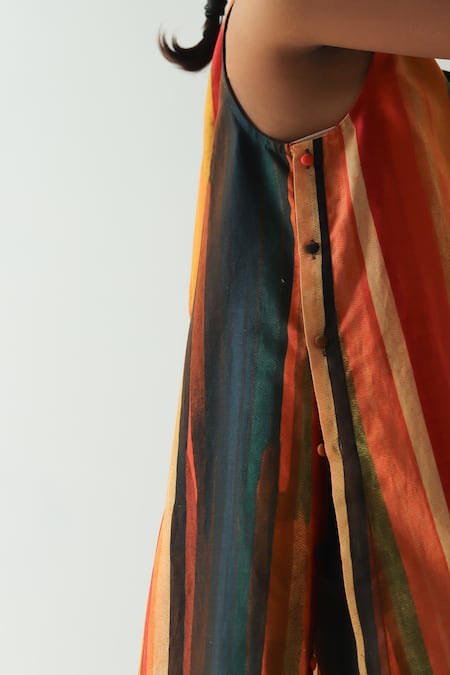 Til_Multi Color Chanderi Embroidery V-neck Calico Hand Painted Tunic And Trouser Set _at_Aza_Fashions