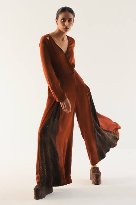 Til_Brown Georgette V-neck Caramel Tie-dyed Print Jumpsuit _Online_at_Aza_Fashions