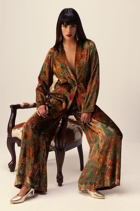 Reena Sharma Green Viscose, Velvet Plunge Neck Nargis Floral Print Jacket With Pant Online at Aza Fashions Reena Sharma_Green Viscose, Velvet Plunge Neck Nargis Floral Print Jacket With Pant _Online_at_Aza_Fashions