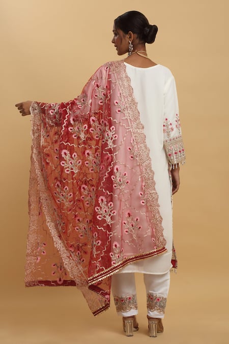 Aham-Vayam Floral Embroidered Kurta Pant Set 