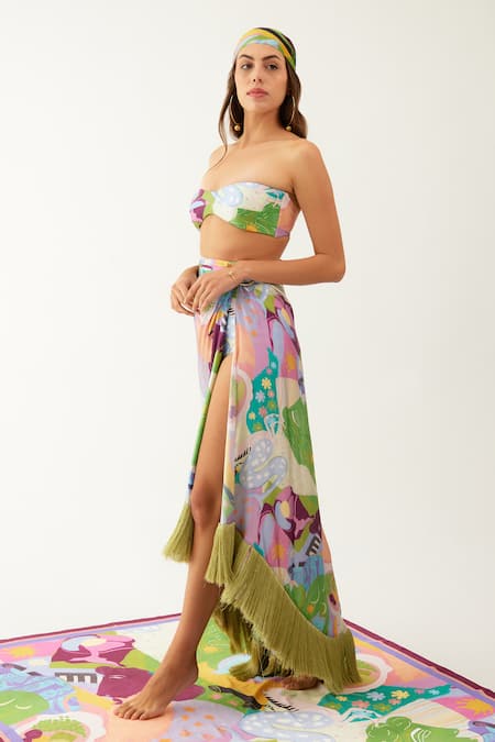 Buy_Tizzi_Multi Color Bandeau Neck Stream Printed Sarong _Online_at_Aza_Fashions