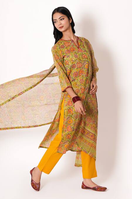Buy Kameez Green Kurta And Pant- Cotton Handblock Print Floral Notched Summer Garden Set Online at Aza Fashions Buy_Kameez_Green Kurta And Pant- Cotton Handblock Print Floral Notched Summer Garden Set_Online_at_Aza_Fashions