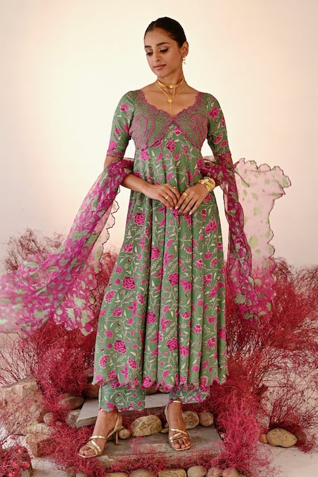 Baise Gaba Green Anarkali And Pant Crepe Embroidered Floral V Neck Haana Set